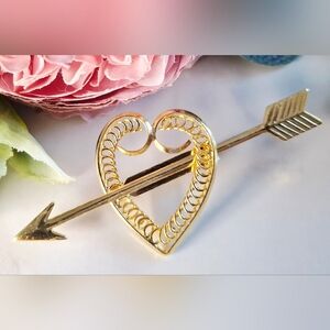 Vintage 80s Arrow Through My Heart Brooch/Pin